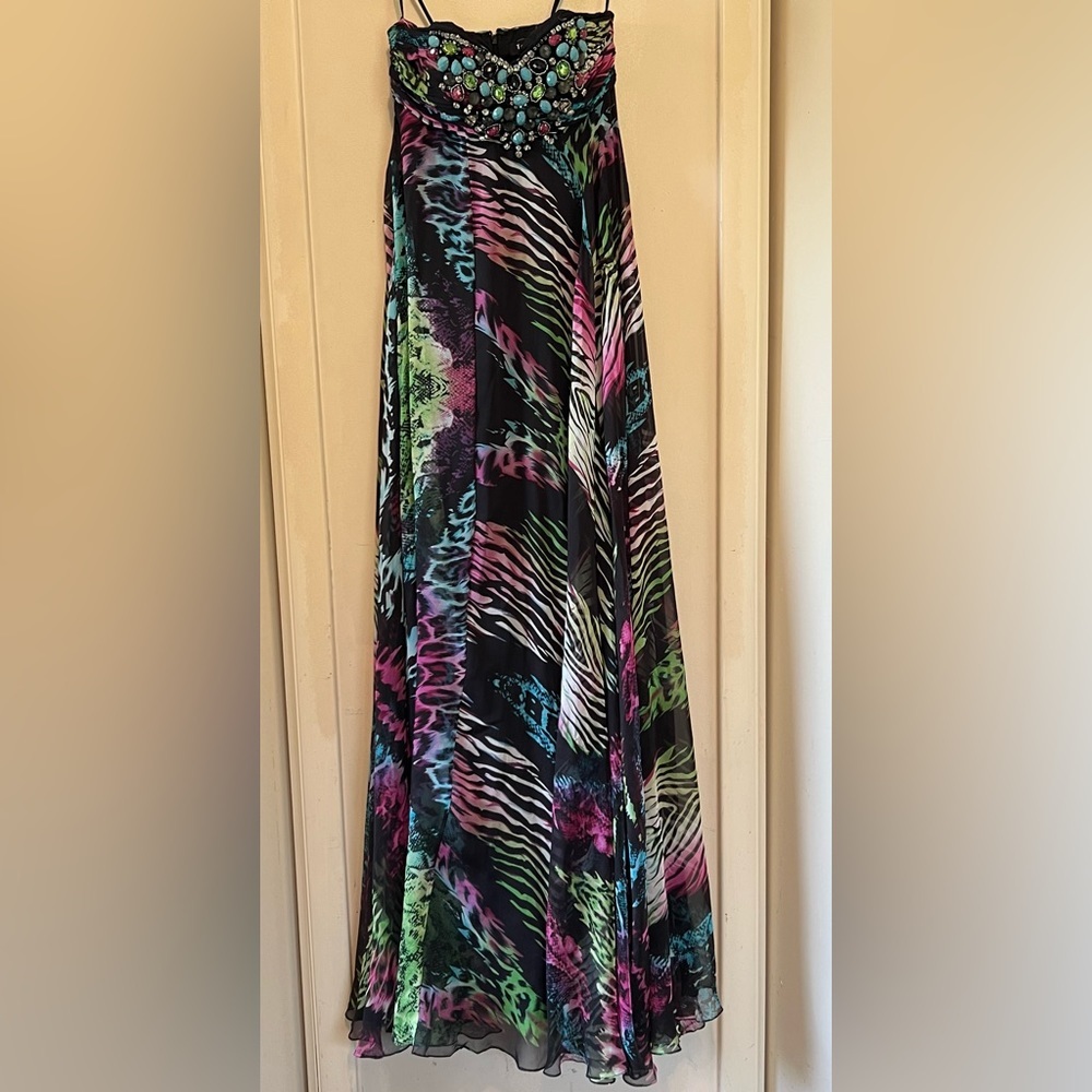 NEW JOVANI COLORFUL ANIMAL PRINT JEWELED SLEEVELESS DRESS SIZE 0